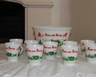 Vintage Tom and Jerry Punch Bowl set