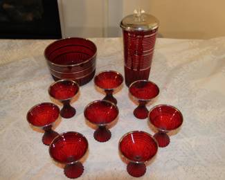 Vintage barware shaker and cups