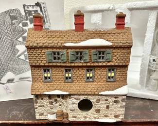 ickens Village collectible house
