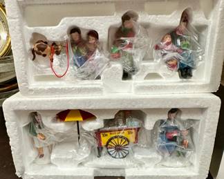 ickens Village collectible house