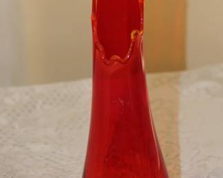 Vintage swung vase