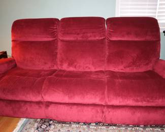 Elec dual reclining sofa - like new