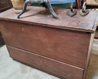 Blanket chest as is