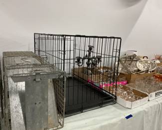Metal Dog/Cat Cage/Kennel
