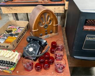 Thoms Collector's Edition Radio - Black Rotary Phone - Red Roly Poly Glasses - Red/Clear Roly Poly Cocktail Glasses