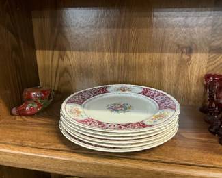 English Country Myott Staffordshire Canterbury Rose Bouquet Plates