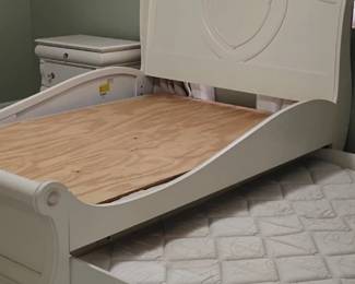 Full Beds for singles or kids with side car mattress/bed