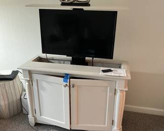 Retractable TV Cabinet 