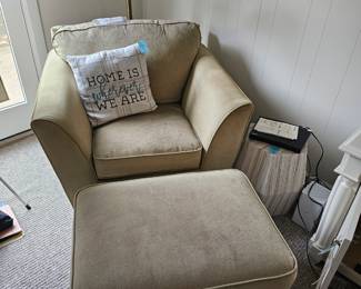 Lazy Boy Armchair with Ottoman