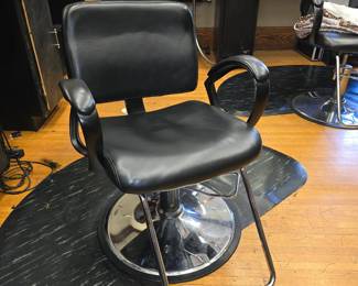 Reclining Styling Chair