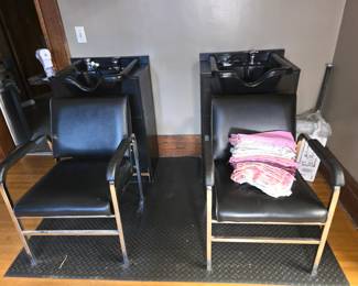 Hair sink w/chairs