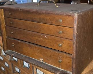 Oak machinist cheast