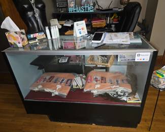 4ft Locking Glass Display Case