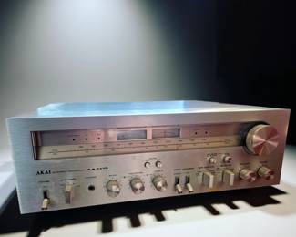 AKAI Stereo Receiver AA-1175 bid #22