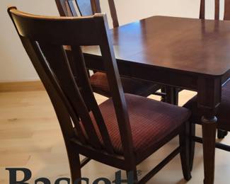 BASSETT Dining Set for 4 bid #28