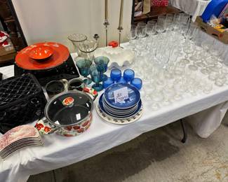 Dishware/Kitchenware 