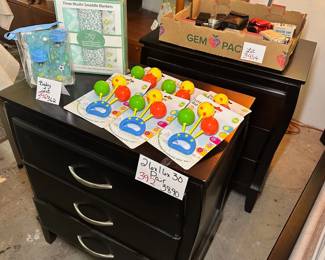 Pair of bedside tables 