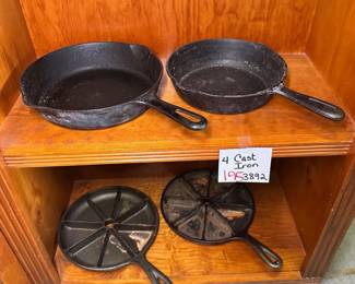 Cast Iron Skillets 