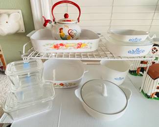 Vintage Pyrex / Corningware