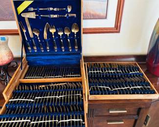144 pc. Saigon Flatware Set in Box