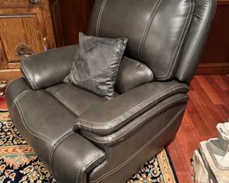 Recliner