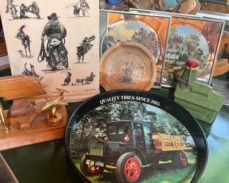 Vintage Collectible Farm-Themed Decor Items
