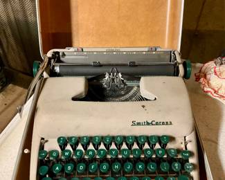 Smith Corcoran, Vintage, Typewriter