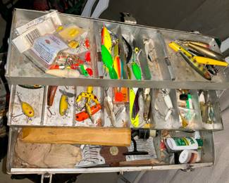 Vintage, Fishing lures, Fishing supplies, Tackle Box 