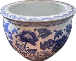 Large cachepot