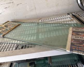 9518  Car Glass 