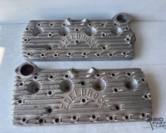 578 2 Edelbrock Flathead Aluminum Heads