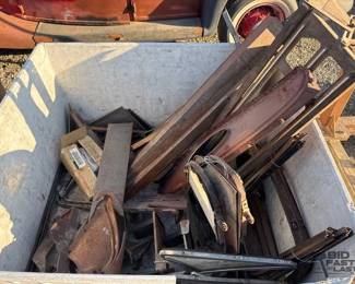 920  Window Frames, Battery Trays, 