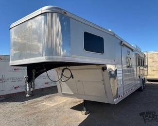 138 2008 Logan Ultra XTR 3 Horse Trailer