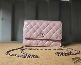 8426 Chanel Quilted Bag