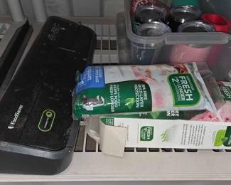 8110 Food Saver, Cups More