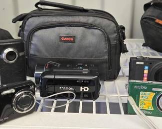 8078 5 Cameras Camcorders