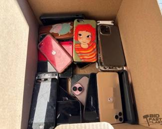 8884  Box of IPhones 