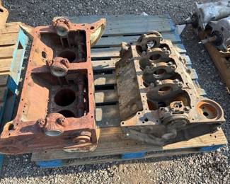 1016  2 Engine Blocks 