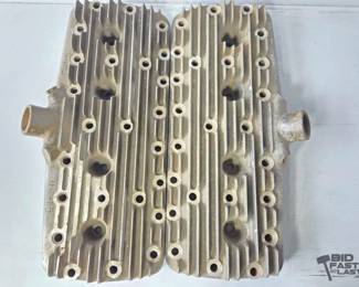 634  2 Edmunds Custom Aluminum Cylinder Heads 