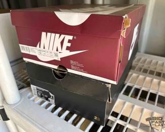 8894  2 Pairs of Air Jordans 