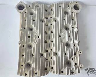 638 2 Edelbrock Aluminum Cylinder Heads