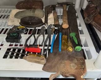818  Hand Tools 