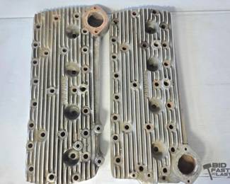 696 2 Weiand Aluminum Cylinder Heads