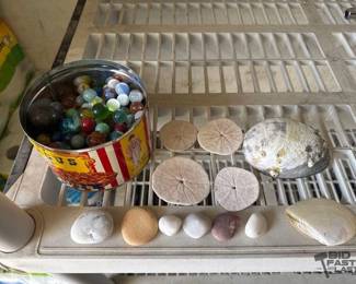 4510 Marbles, Rocks, Sand Dollars, and Sea Shells