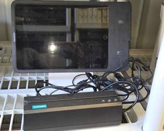 8044  Ipad with Square POS Terminal  Card Swiper 