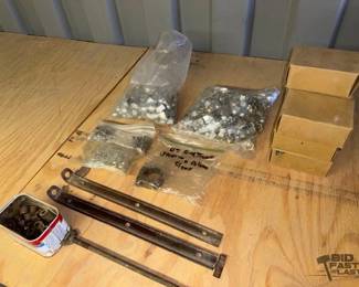 1118 Chrome Bolt Caps, Hardware