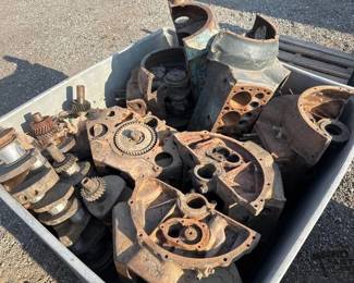 1032  7 Engine Blocks, and 6 Cranks 