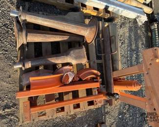 1048  Engine Stand, 16 Ton Hydraulic Pipe Bender 