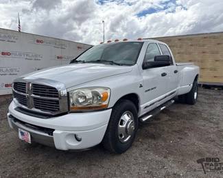 198 2006 Dodge Ram 3500 Dually