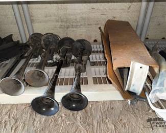 9588  4 Horns and Trim Pieces 